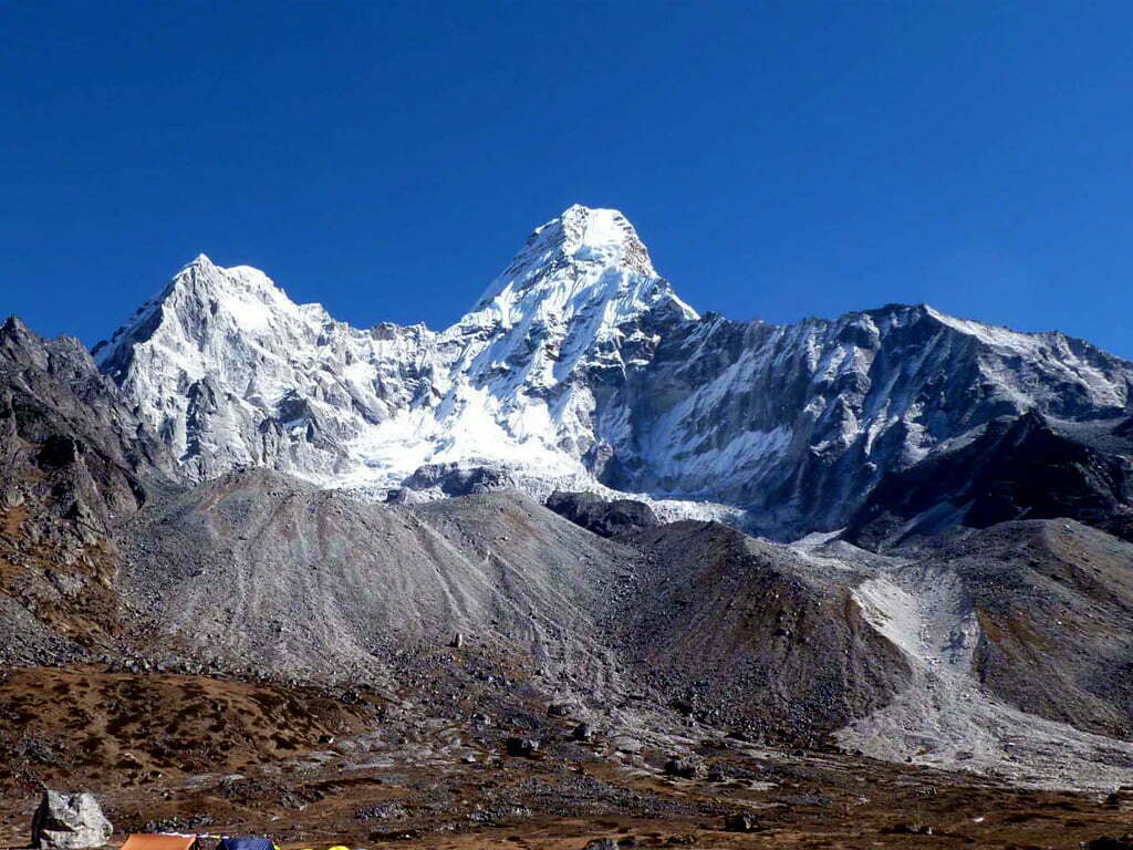ama dablam trek, ama dablam base camp trek, trek to ama dablam base camp