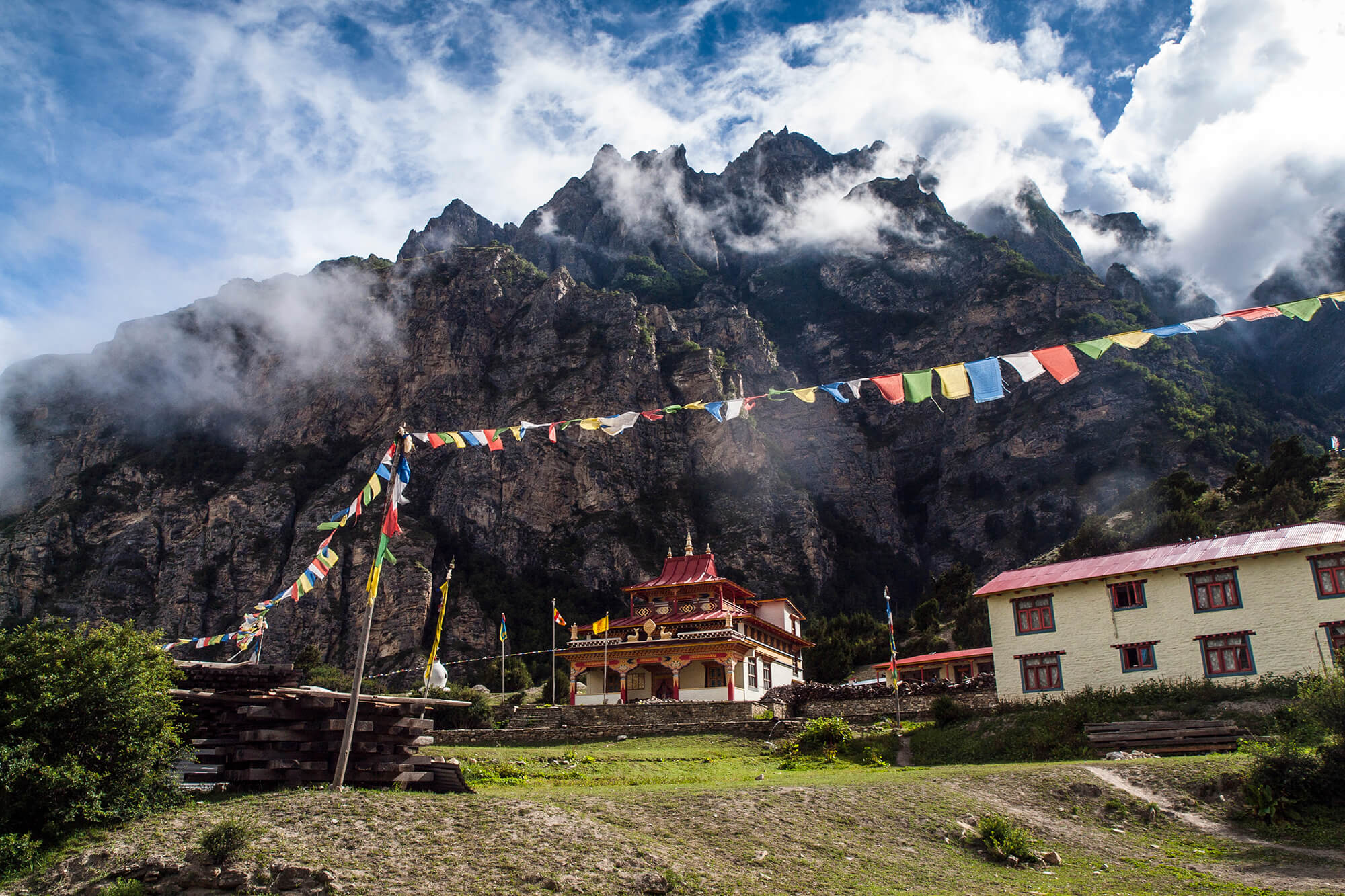 nar phu village, nar phu valley trek