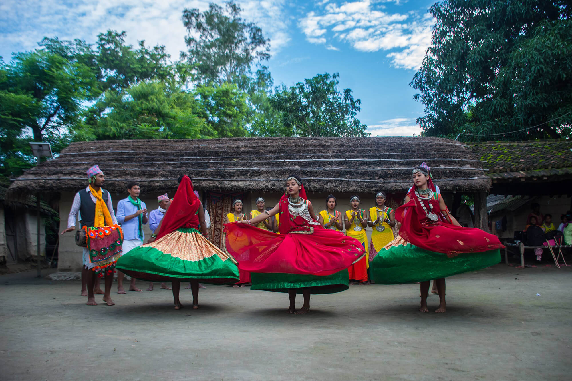 chitwan tharu cultural dance, honeymoon package tour
